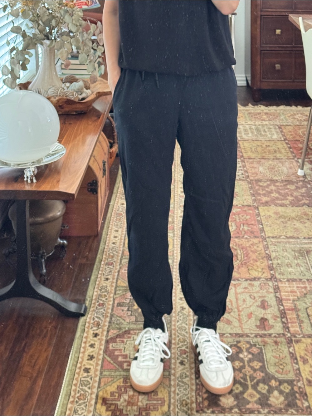lululemon athletica Women's Black Nylon Jogger Pants Drawstring Cuffed Size 4 - Picture 2 of 16